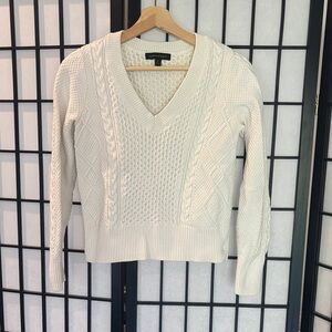 BANANA REPUBLIC Women's White Cable Knit Sweater